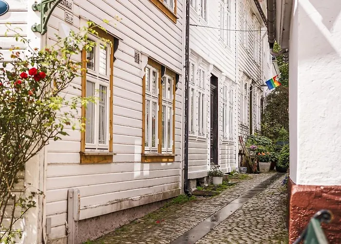 Pearl In Historic Street & Easy Check-in Apartment *
